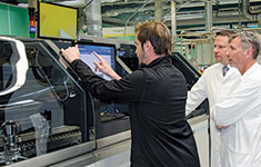 Ersa service technician Stefan Brauner (left) with SIMEA process technician Harald Schmidt (right) and Ersa area sales manager Mark Birl (behind).